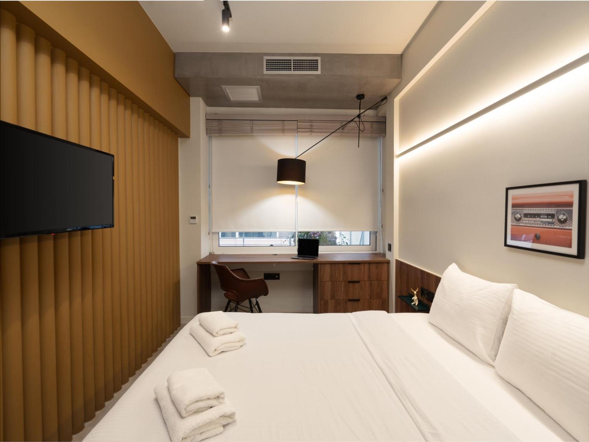 A Place 4U No6 - City Escape With Balcony Lounge & Open Living Space Athene Buitenkant foto