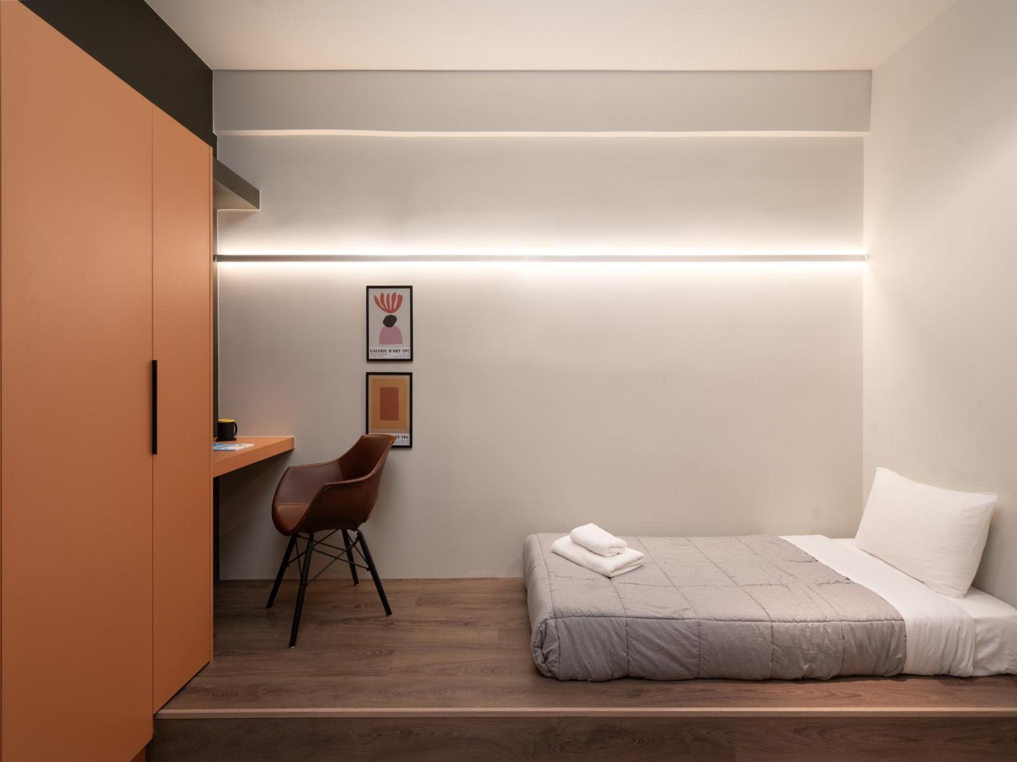 A Place 4U No6 - City Escape With Balcony Lounge & Open Living Space Athene Buitenkant foto