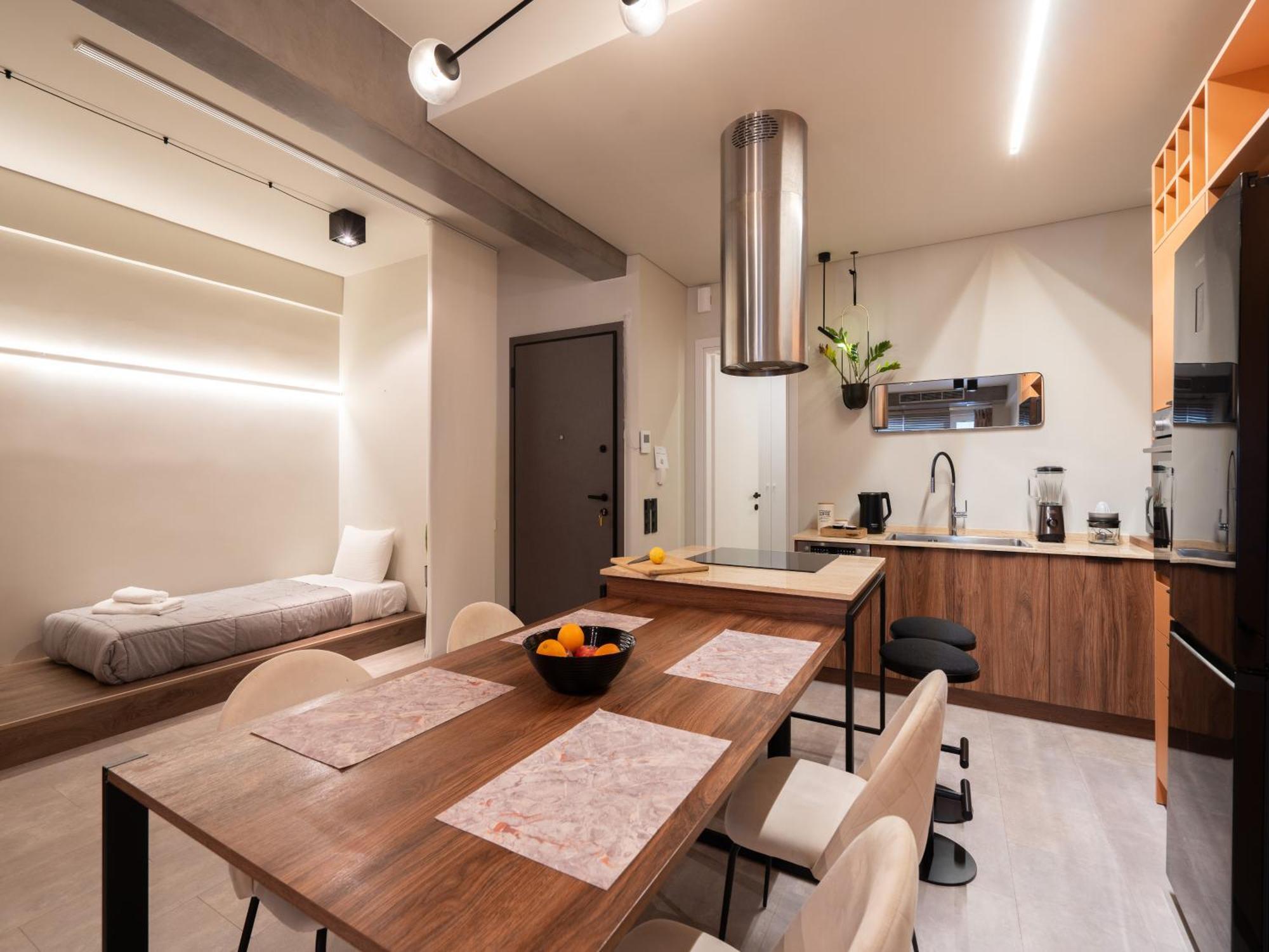A Place 4U No6 - City Escape With Balcony Lounge & Open Living Space Athene Buitenkant foto