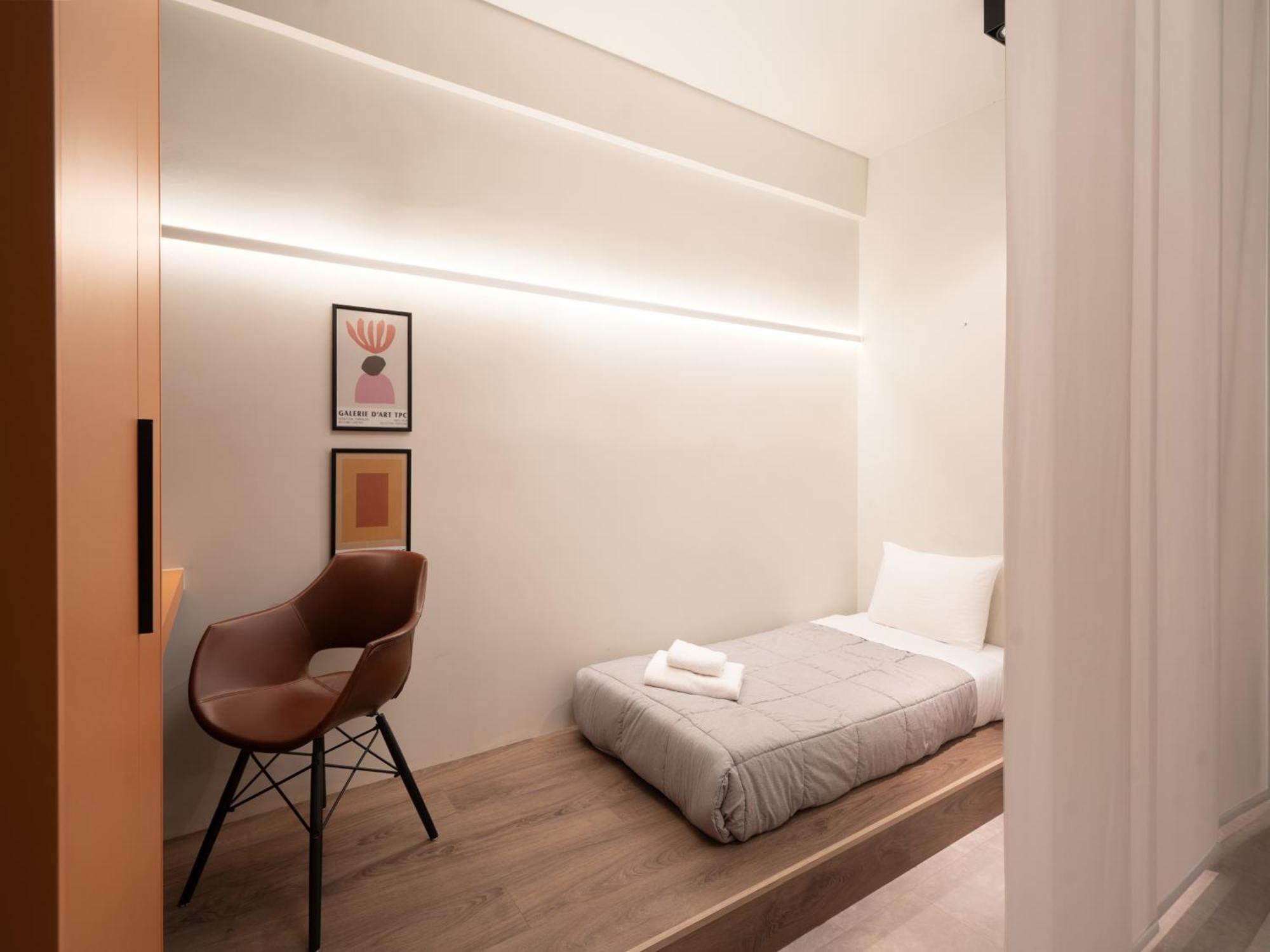 A Place 4U No6 - City Escape With Balcony Lounge & Open Living Space Athene Buitenkant foto